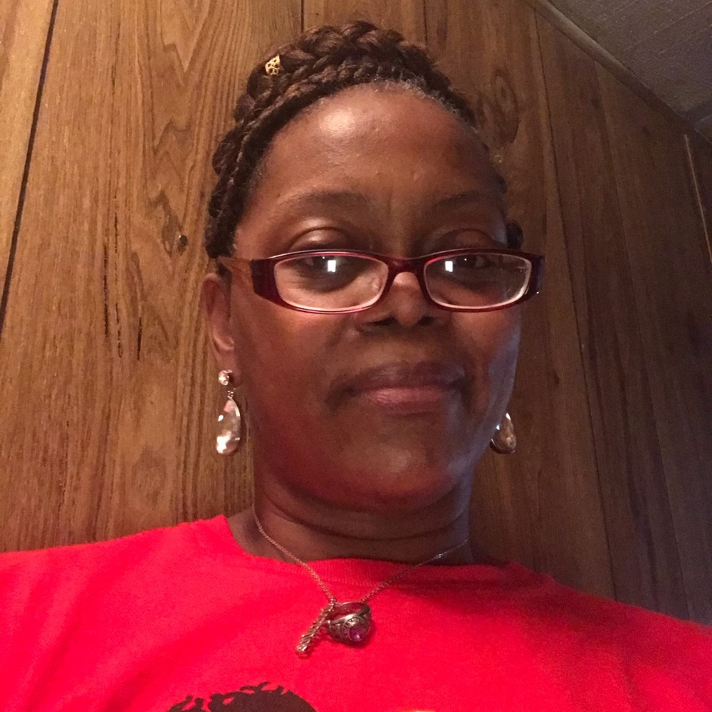 Meet your Posher, Evelyn